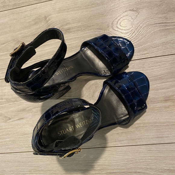 Stuart Weitzman Sandals - Navy Crocodile Sandals - Picture 3 of 8
